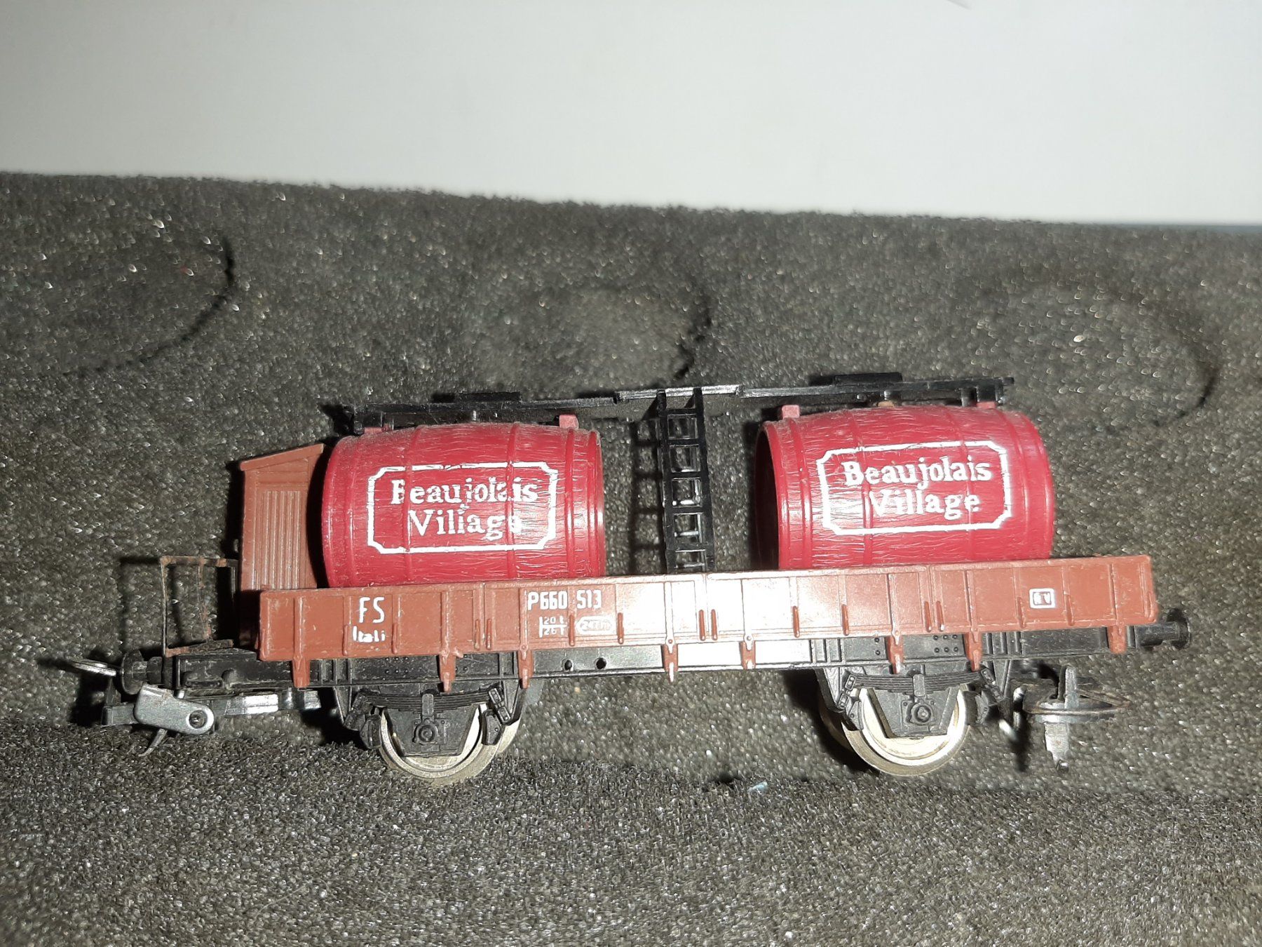 Lima Modellini di ferrovie: LIMA BEAUJOLAIS VILLAGE REF.19 – Usato da Avully venduto da RIVALIS 1