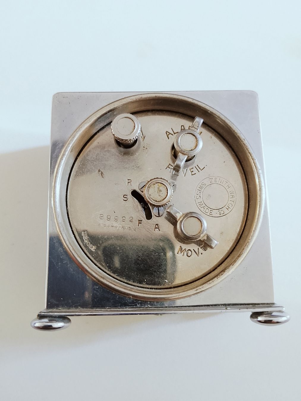 Zenith Wecker: Seltener antiker Zenith wecker – Gebraucht aus Biel/Bienne von Vintage-timearts 1