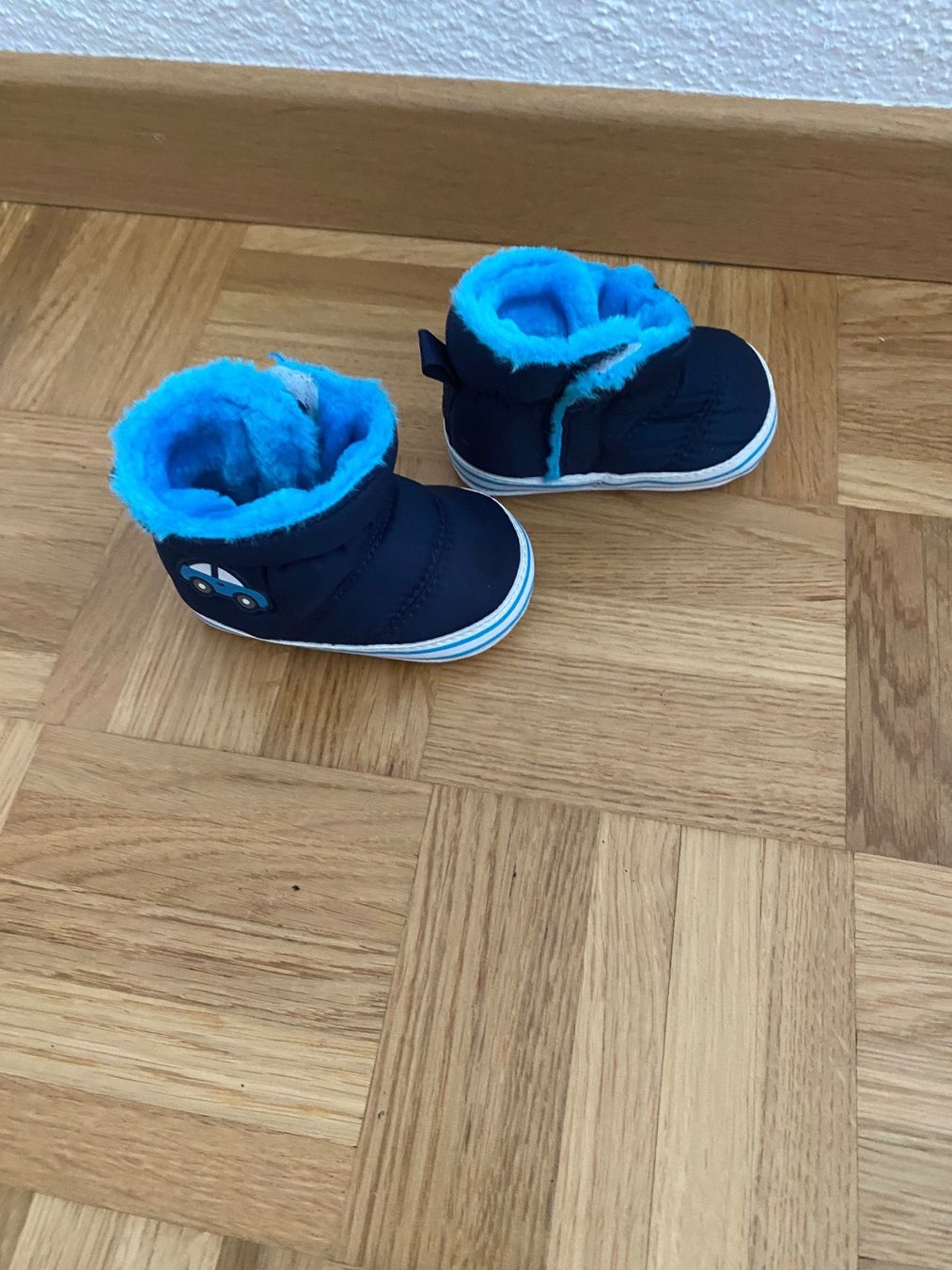 Scarpe per ragazzi: Kinder Schuhe Grösse 16/17 – Usato da Zürich venduto da MaSte 2