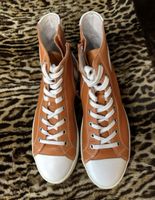 Leather sneakers