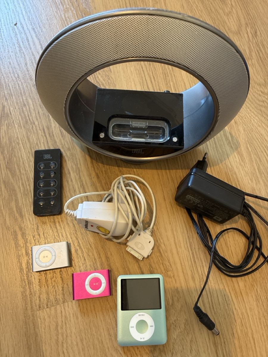 Apple Lettore multimediale portatile: Apple lot iPod nano etc. – Usato da Neuchâtel venduto da rqml