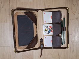 Jass Set im Lederetui mit Schreibtafel gebraucht