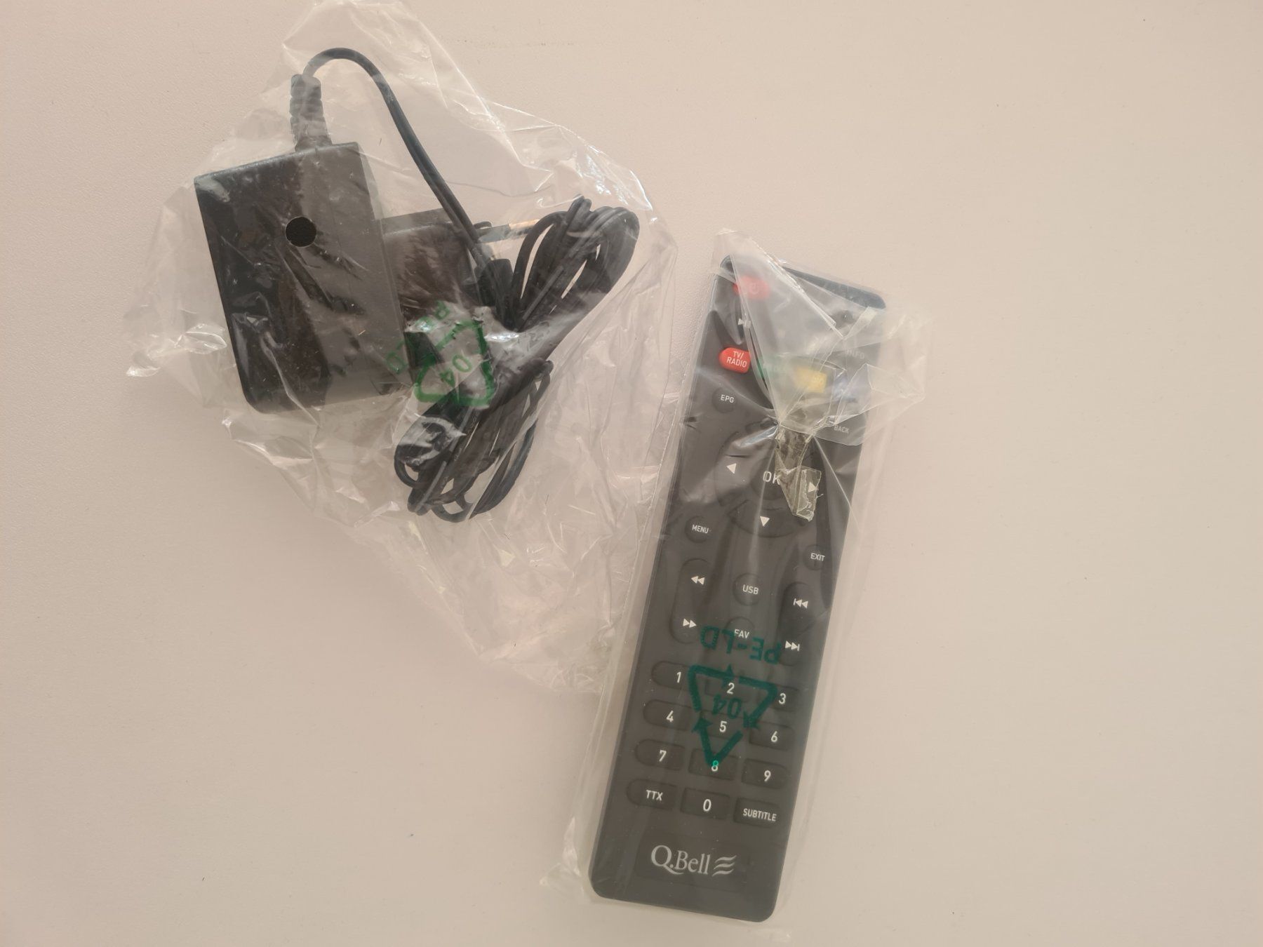Ricevitori: TV QDECODER DVB - T2 - H265 - HEVC - MAIN10 – Nuovo e nell'imballaggio originale da Büsingen venduto da marcellobaerli 5