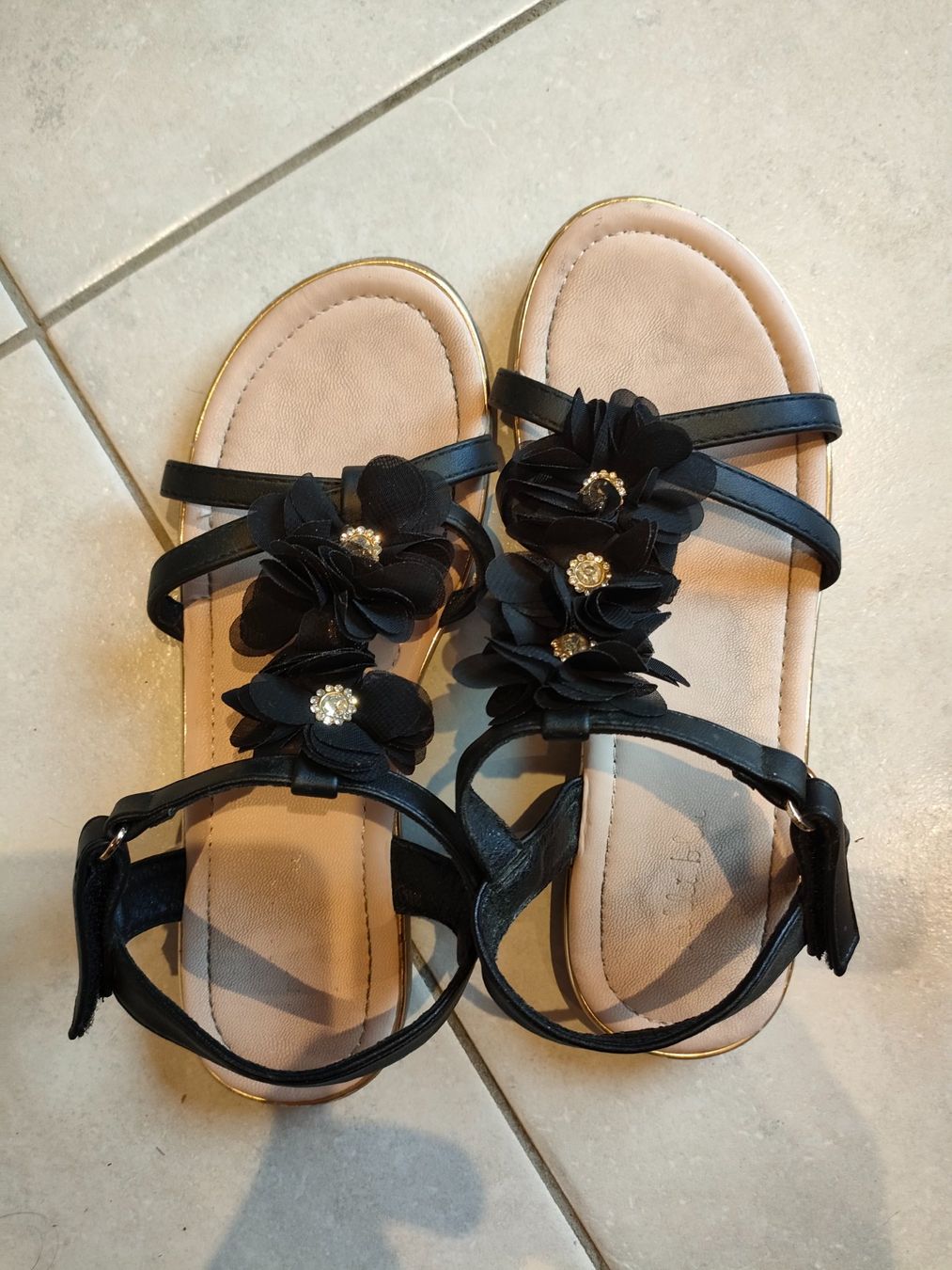 Scarpe per ragazze: Sandalen Gr.34 – Usato da Adelboden venduto da Lammhult 2