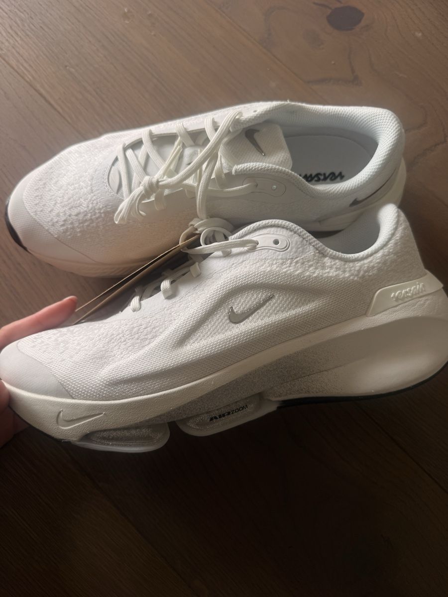 Nike Scarpe da uomo: Nike Versair PRM Summit White, 44, New with box! – Nuovo e nell'imballaggio originale da Zürich venduto da Bellinka23 1