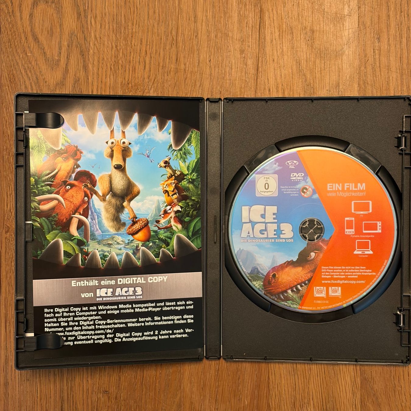 Tous les DVDs: Ice Age 3 - Die Dinosaurier sind los – D'occasion à Thun par SS147 1