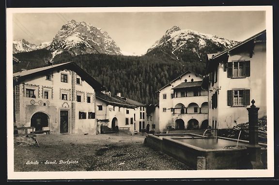 Cartoline postali: AK Schuls, Scuol, Dorfplatz – Usato da Berlin venduto da bartko-reher