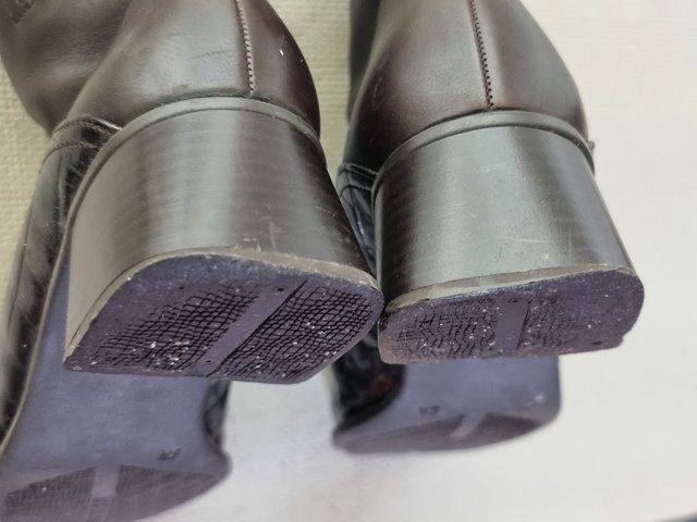 Scarpe da donna: STIEFELETTE Kombination LEDER / LACKLEDER dunkelbraun – Usato da Basel venduto da Mamaree 5
