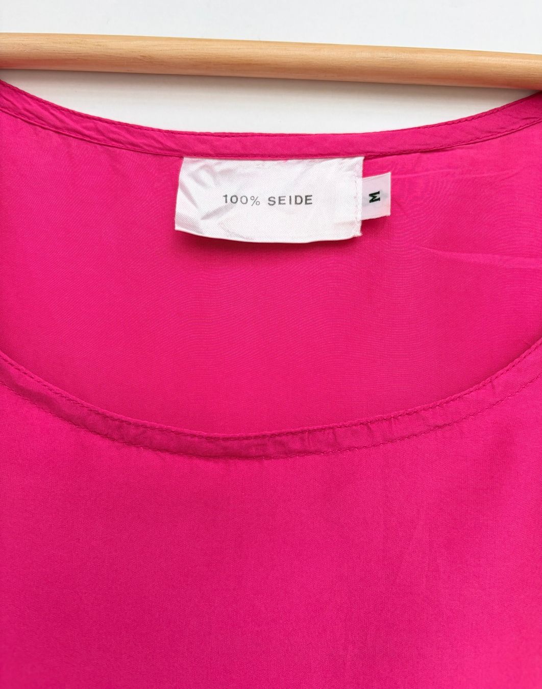 Tops: Seide Top Gr.M – Gebraucht aus Unterägeri von Jutka_04 1