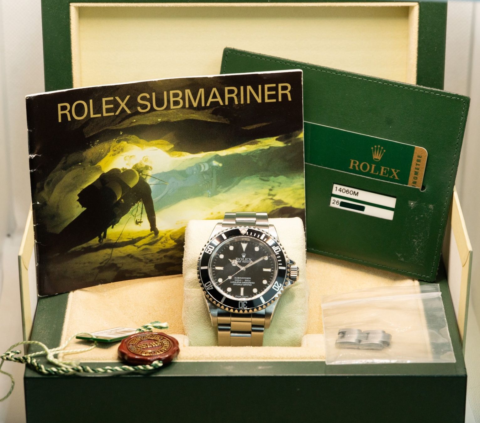 Rolex Orologi: Rolex Submariner No Date Ref. 14060M - Top Condition – Usato da Genève venduto da LionKing-