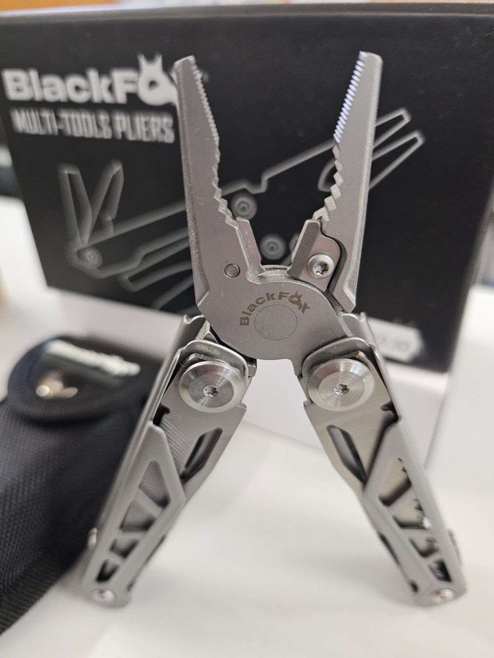 Coltelli tascabile: Multitool Black Fox Endurance – Nuovo e nell'imballaggio originale da Koppigen venduto da Bracher_Mail-House 1