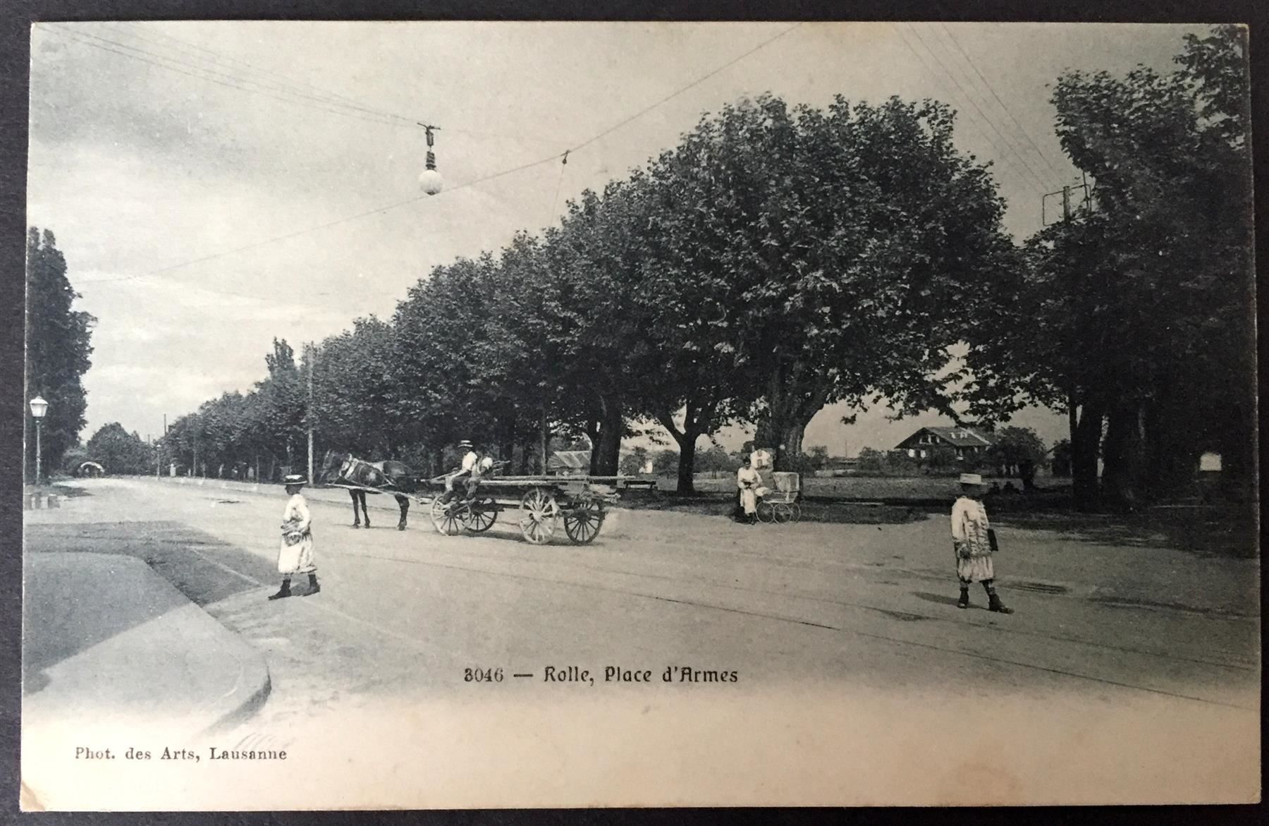 Cartoline postali: ROLLE Place d'Armes, attelage – Usato da Jona venduto da philajona
