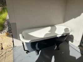 Badewanne freistehend mit Füssen gebraucht