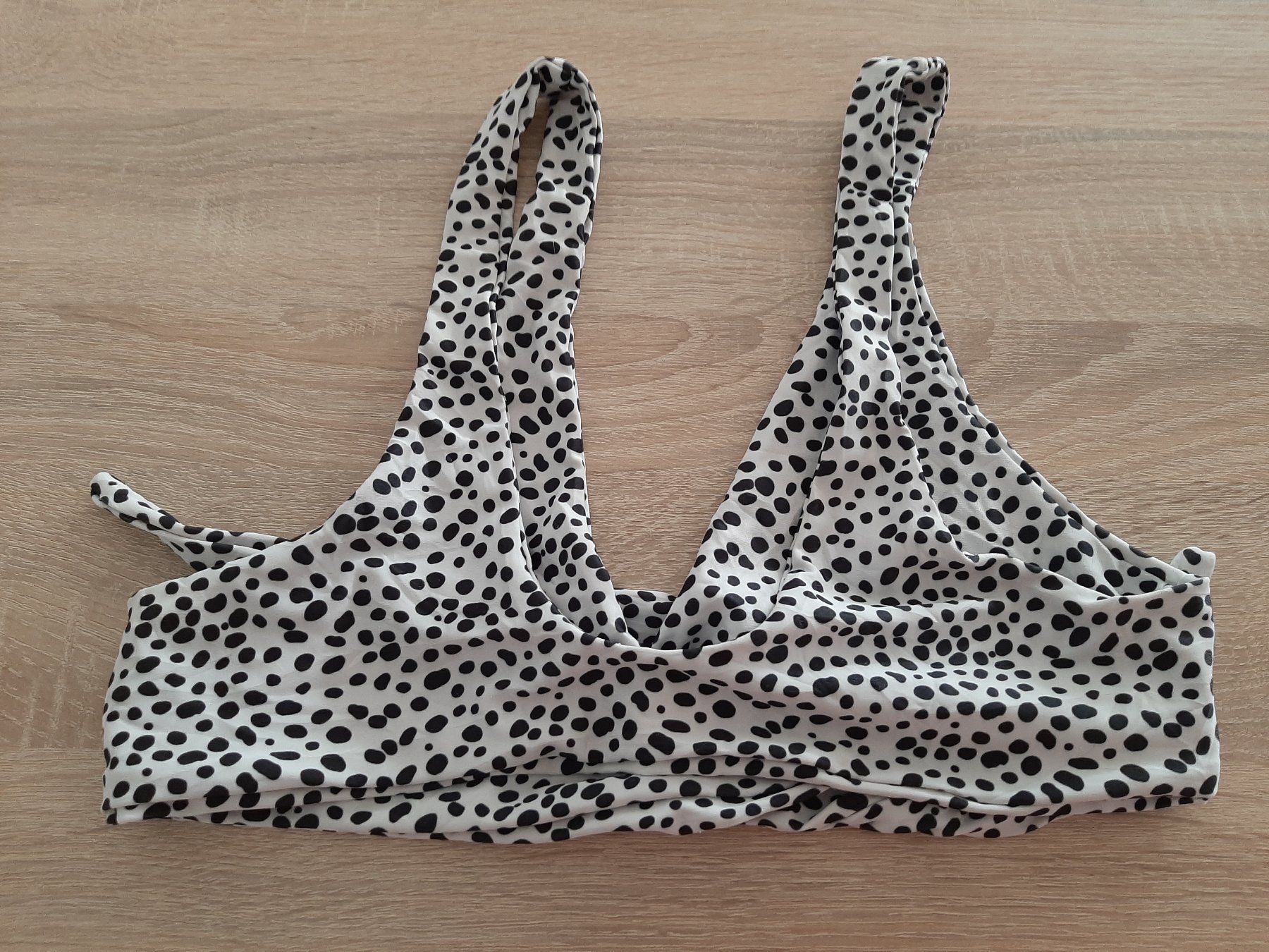 Costumi da bagno & Bikini: Bikini-Oberteil getupft, Gr. L, in der Mitte zum Binden – Usato da Menziken venduto da Rien1 1