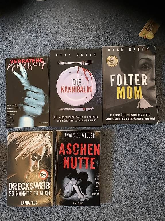 Libri: Bücher, wahre Begebenheiten  – Usato da Frauenfeld venduto da Fabianafon