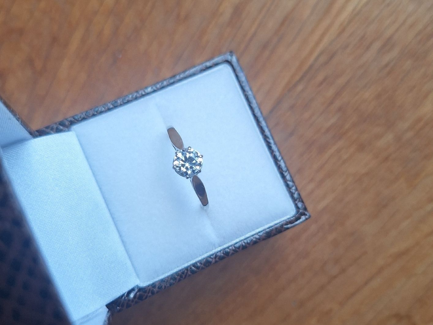 Anelli: Brillant-Ring 750 Weissgold Solitaire-Modell – Usato da Wettingen venduto da Blau8 9