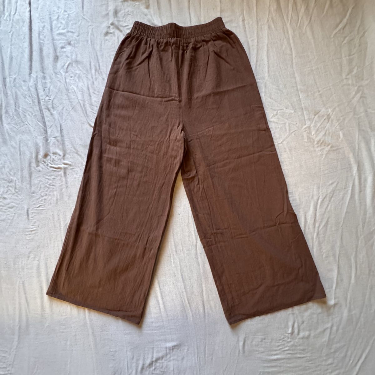 Pantaloni: Pantalon large marron taille élastique • taille s – Nuovo (secondo la descrizione) da Les Diablerets venduto da Marion.Frida 1
