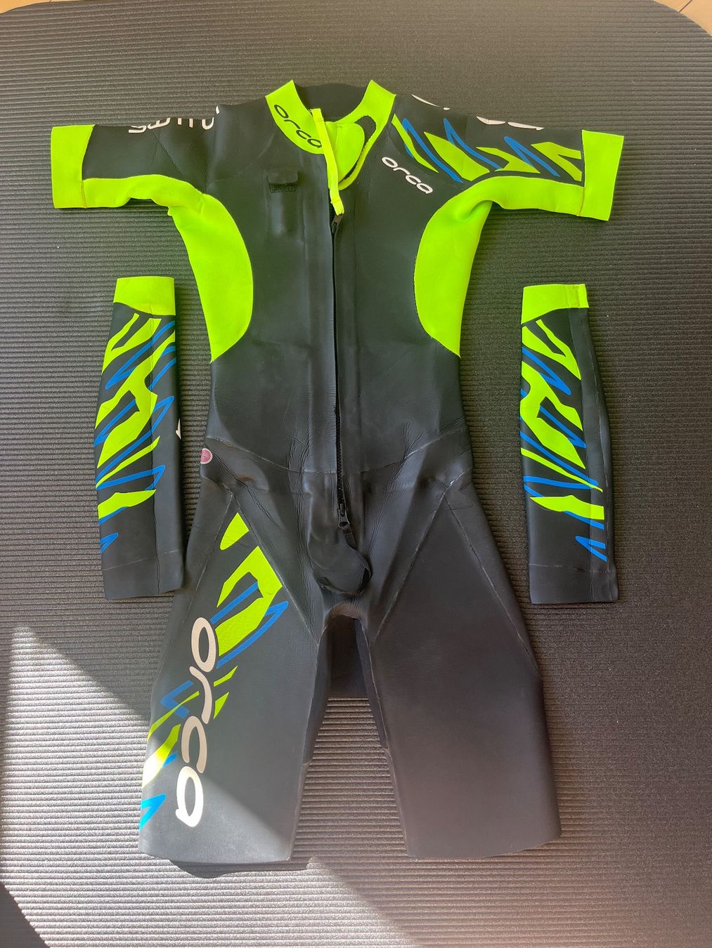 Completi & Tailleur: Orca Neopren Swimrun RSI - Grösse S – Usato da Zürich venduto da Returntosander 1
