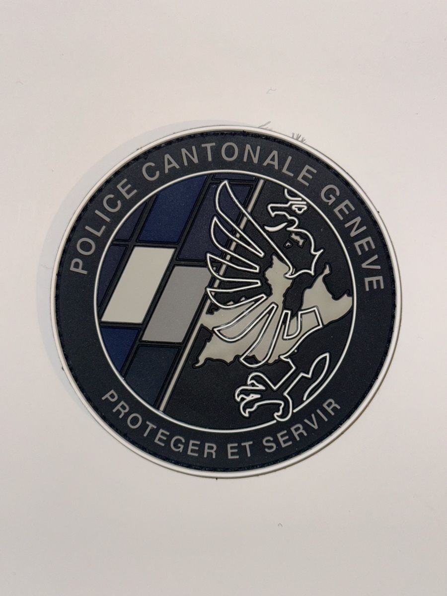 Swiss Plaketten & Abzeichen: Police Cantonale Genève – Neu und originalverpackt aus Castione von DWNL