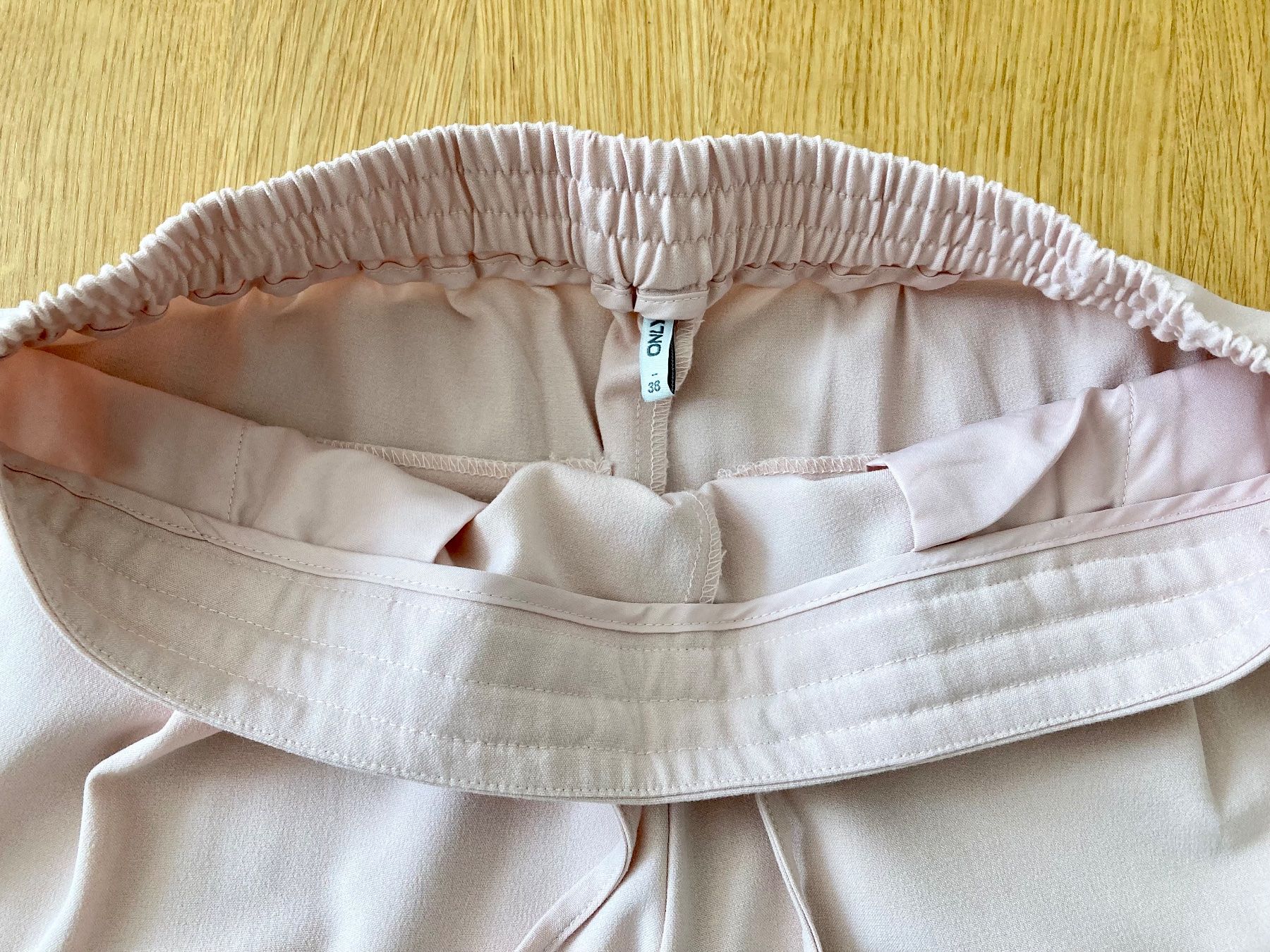 Only Hosen: ONLY – Stoffhose (Gr. 38) – Neu (gemäss Beschreibung) aus Winterthur von clinius 2