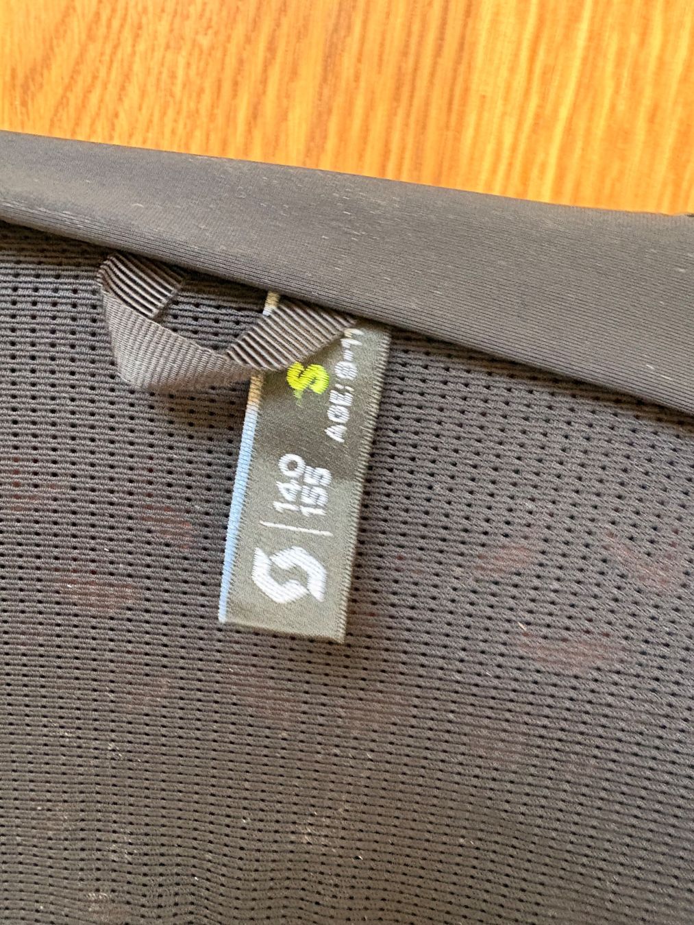 Protezioni & Imbottiture: Scott Rueckenprotektor AirFlex Junior Grösse S gebraucht – Usato da Riehen venduto da pri_2hxx 2