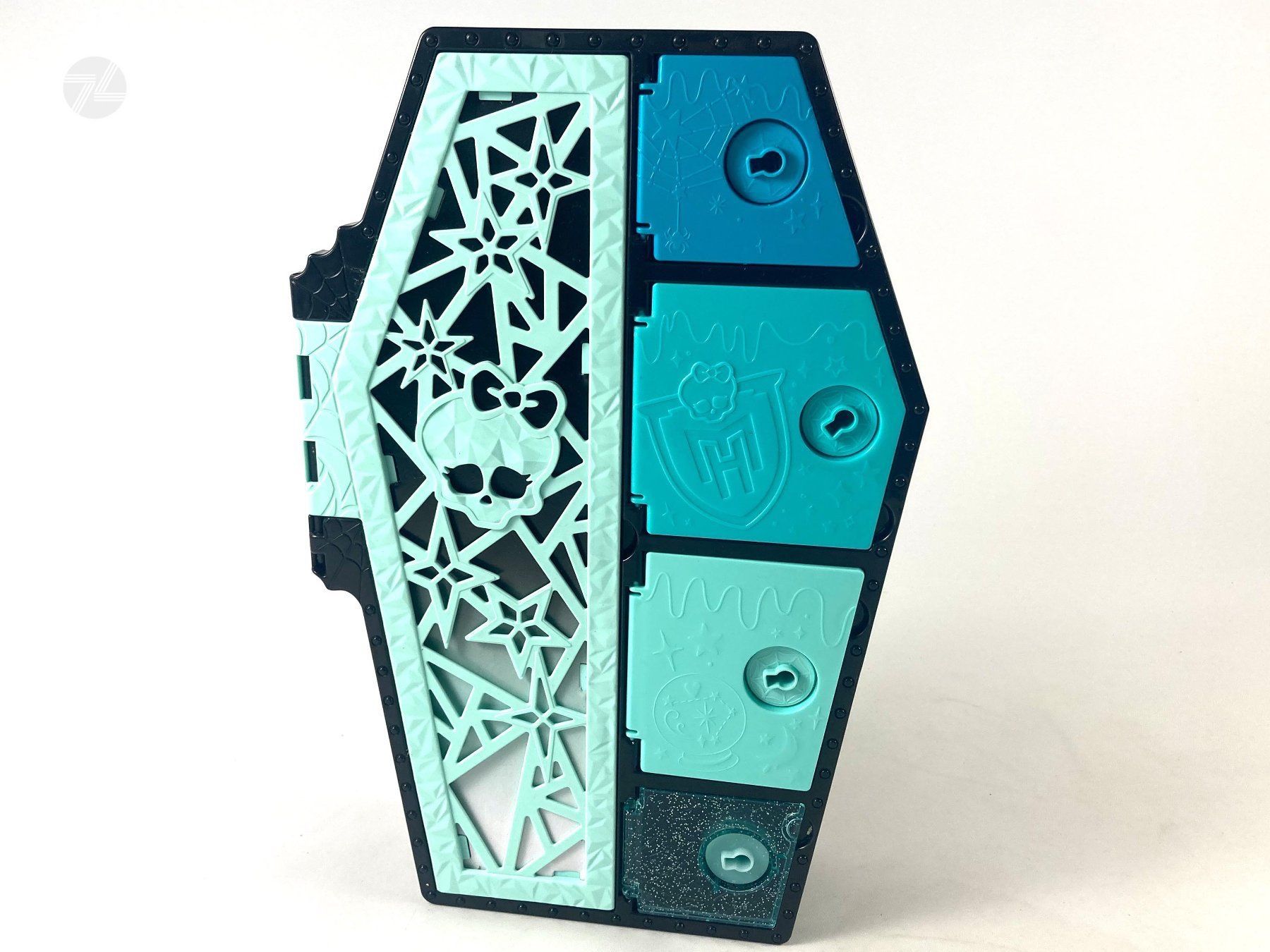 Spielzeuge: Monster High Schminkkoffer Skultimate Secrets Case Sarg 3x – Gebraucht aus Wetzikon ZH von cyan74 9