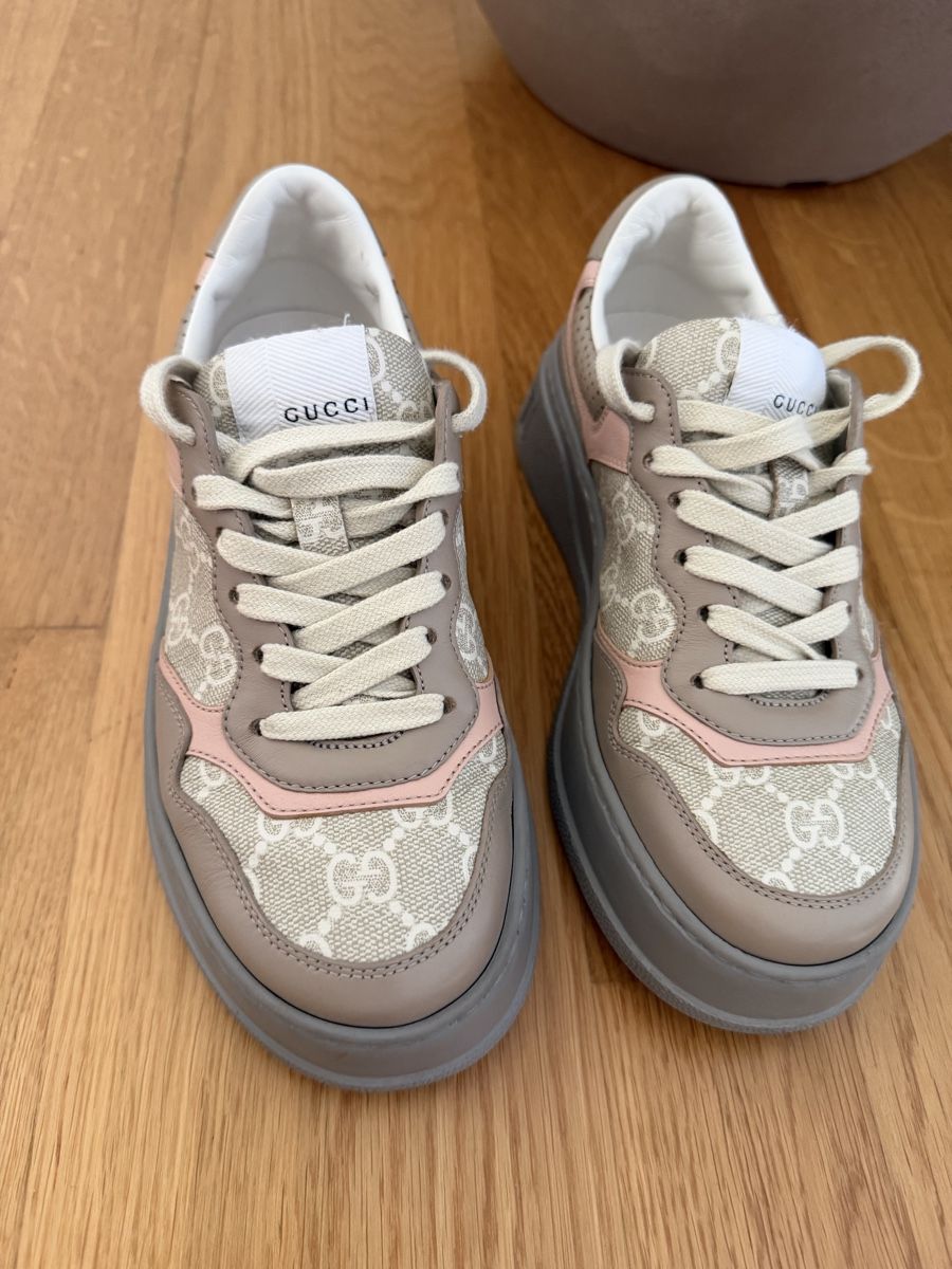 Gucci Damenschuhe: Gucci sneakers – Gebraucht aus Locarno von lucianboboc