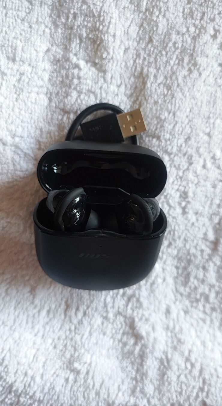 Bose Cuffie: Bose QuietComfort Earbuds Bluetooth Kopfhörer  – Usato da Zollikofen venduto da zar_j67f 3