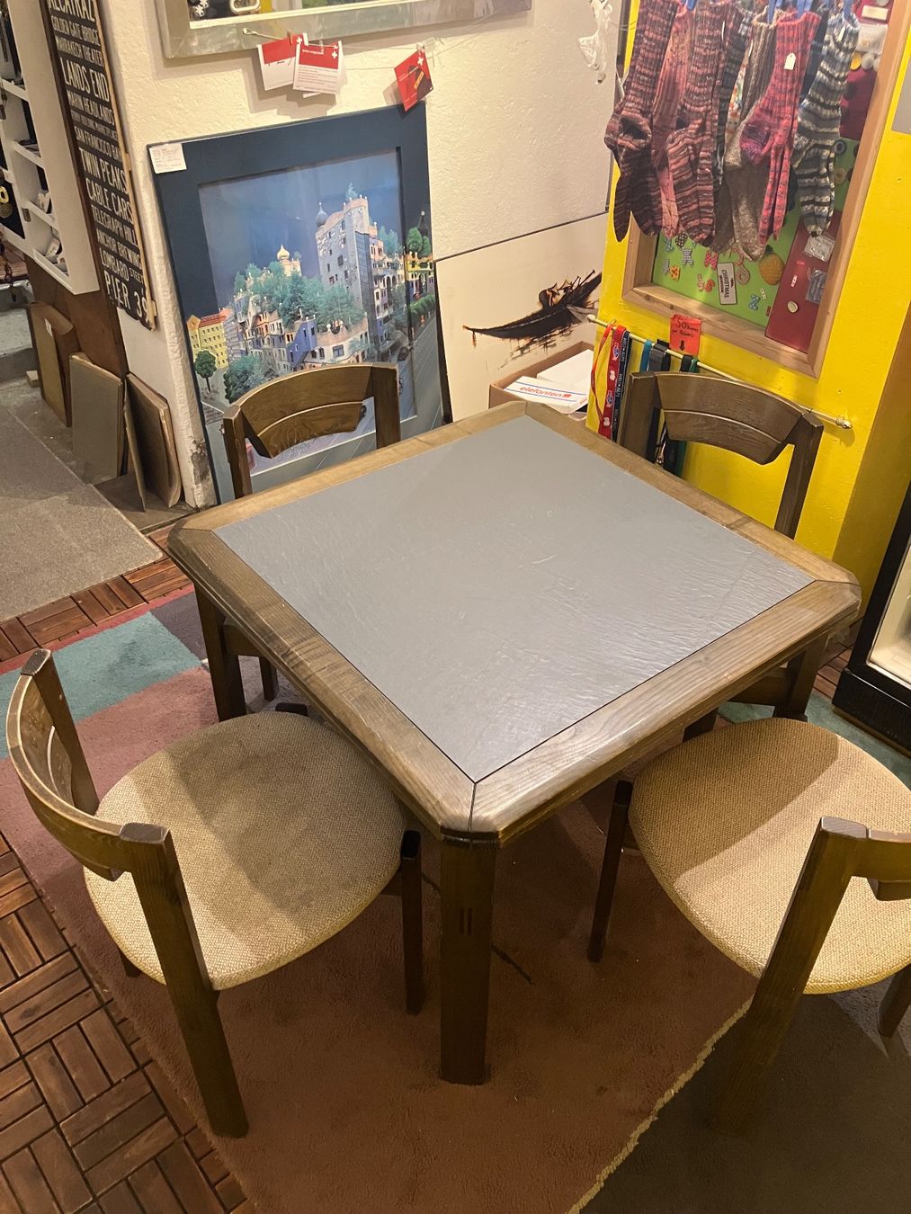 Set di tavolo e panche: Tisch aufklappbar mit 4 Stühlen ab 1 CHF – Usato da Erlenbach im Simmental! venduto da Simmentaler-Perlen 7