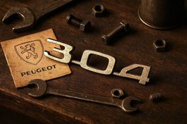 Peugeot 304 Oldtimer Emblem, Originalteil