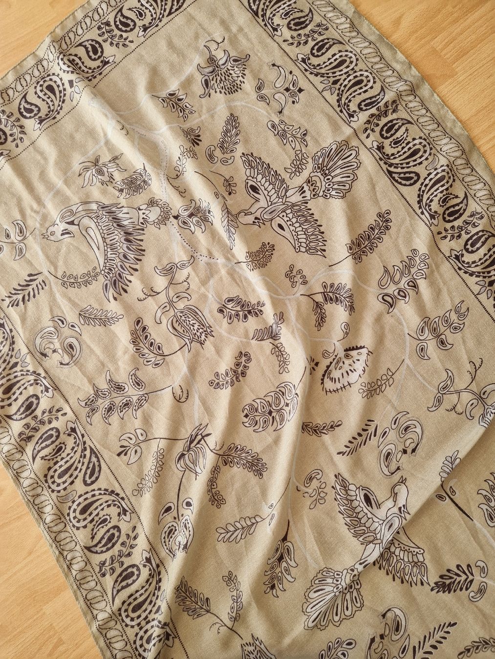 Foulard & Sciarpe: Damen Schal – Usato da Kulmerau venduto da Doene7 4