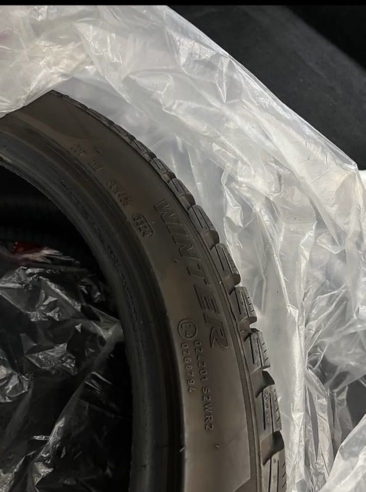 BMW Pneumatici & Ruote complete: Originale Winterreifen BMW – Usato da Balgach venduto da rap_d5xf 2