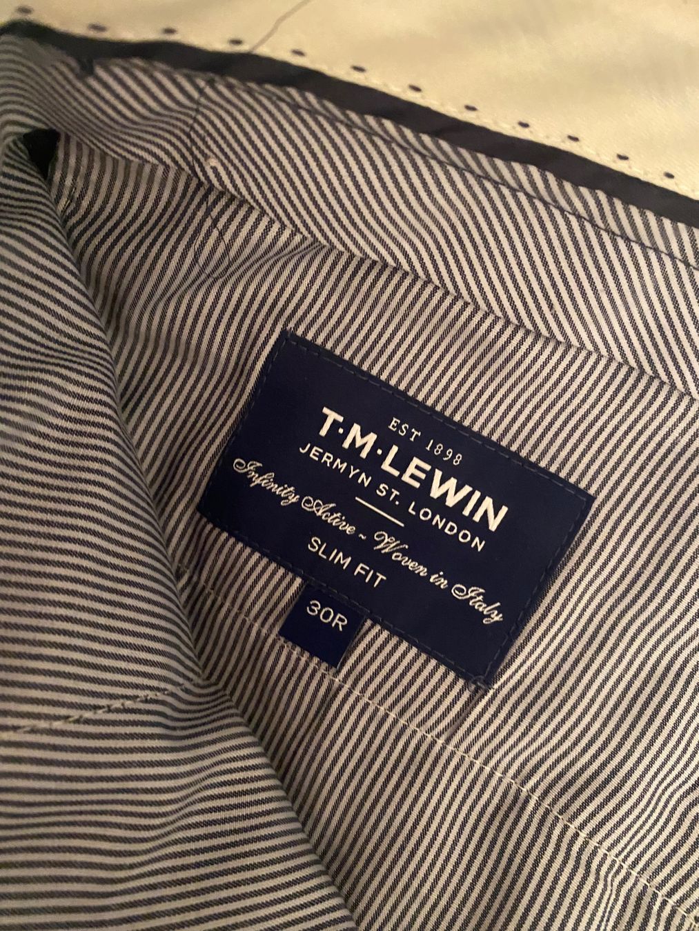 Pantalons: Dark blue TM Lewin suit trouser – D'occasion à Zürich par mel_z6hd 1