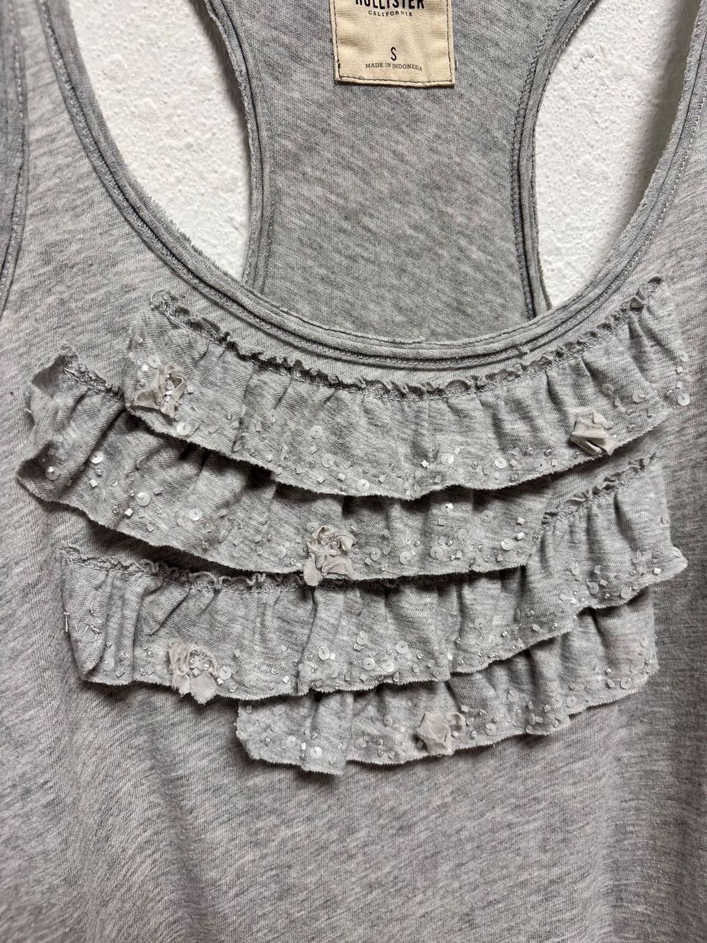 Hollister Top: Hollister Tanktop grau Gr. S – Usato da Bottmingen venduto da ana_5hrv 3
