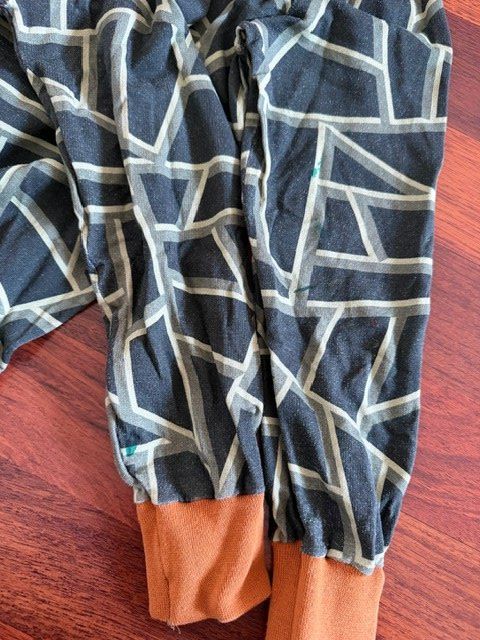 Lotti & Set di vestiti: Kapuzen-Jäggli Set, Grösse 134/140 – Usato da Endingen venduto da wubi 7