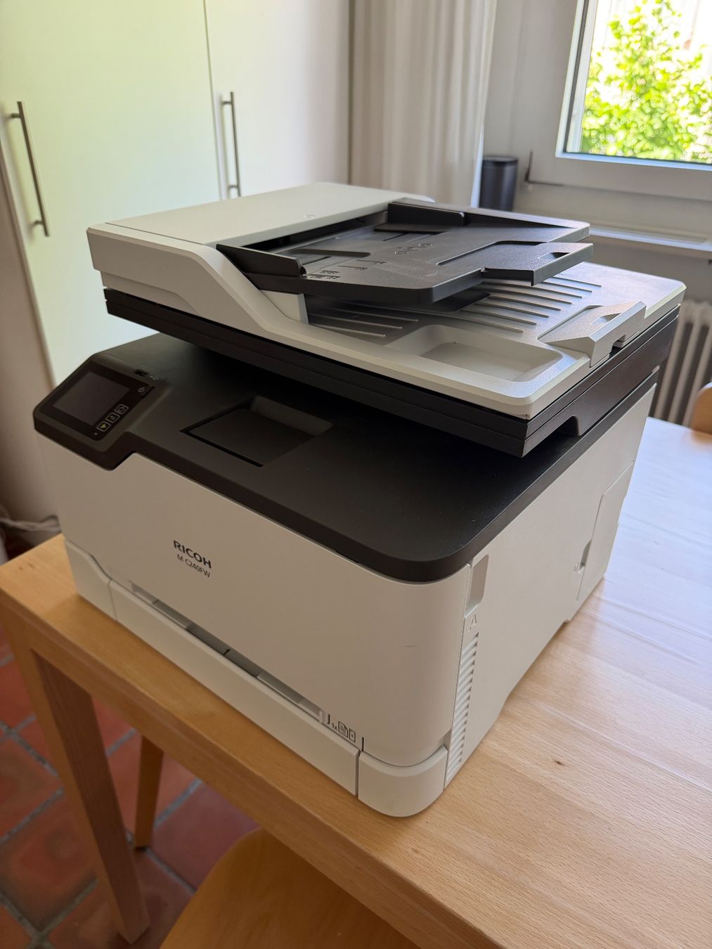 Ricoh Stampanti: Ricoh M C240FW Farblaserdrucker und Scanner – Usato da Zug venduto da mwb27