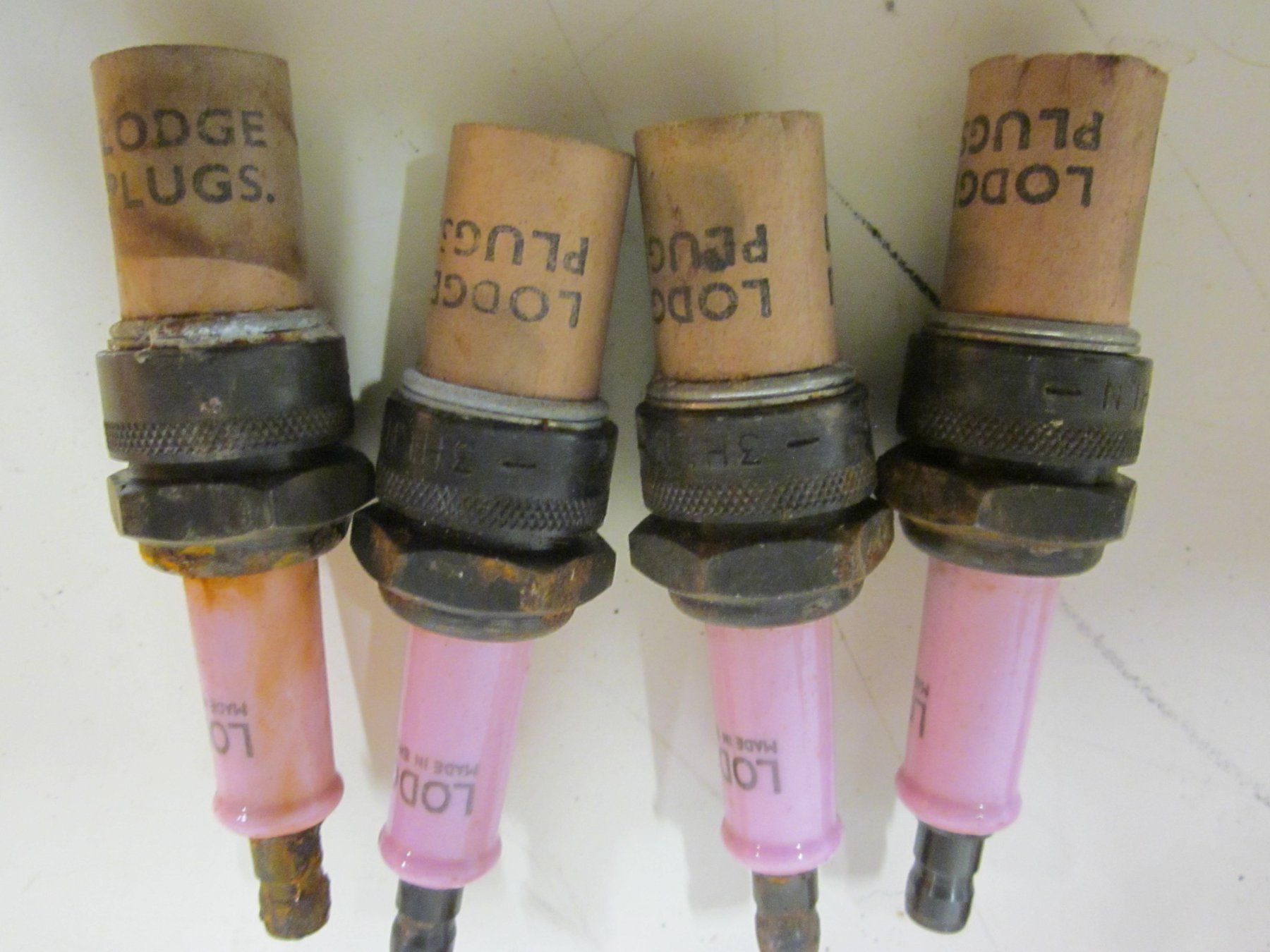 Tutti pezzi di ricambio auto: Antik Sparkplug Bougie Lodge Beru Vintage Auto Oldtimer – Usato da Grand-lancy venduto da kohler333 9