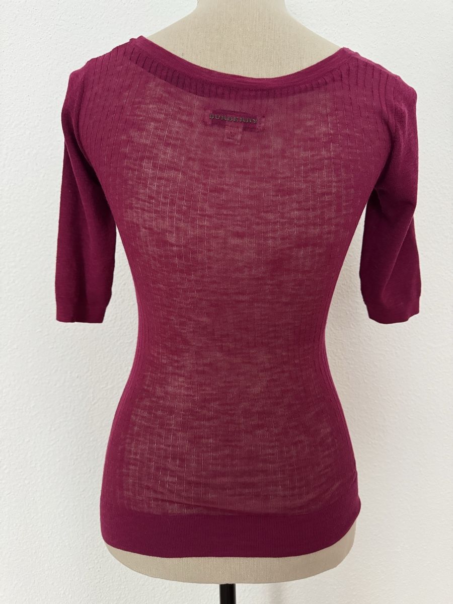 Burberry Pullover & Sweatshirts: Burberry pull froncé, Taille XS, framboise – Gebraucht aus Morges von sandy069 1