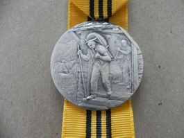 Medaille Landwirtschaft Bauer Käse Arbeit 1975 ca. 20 Gramm