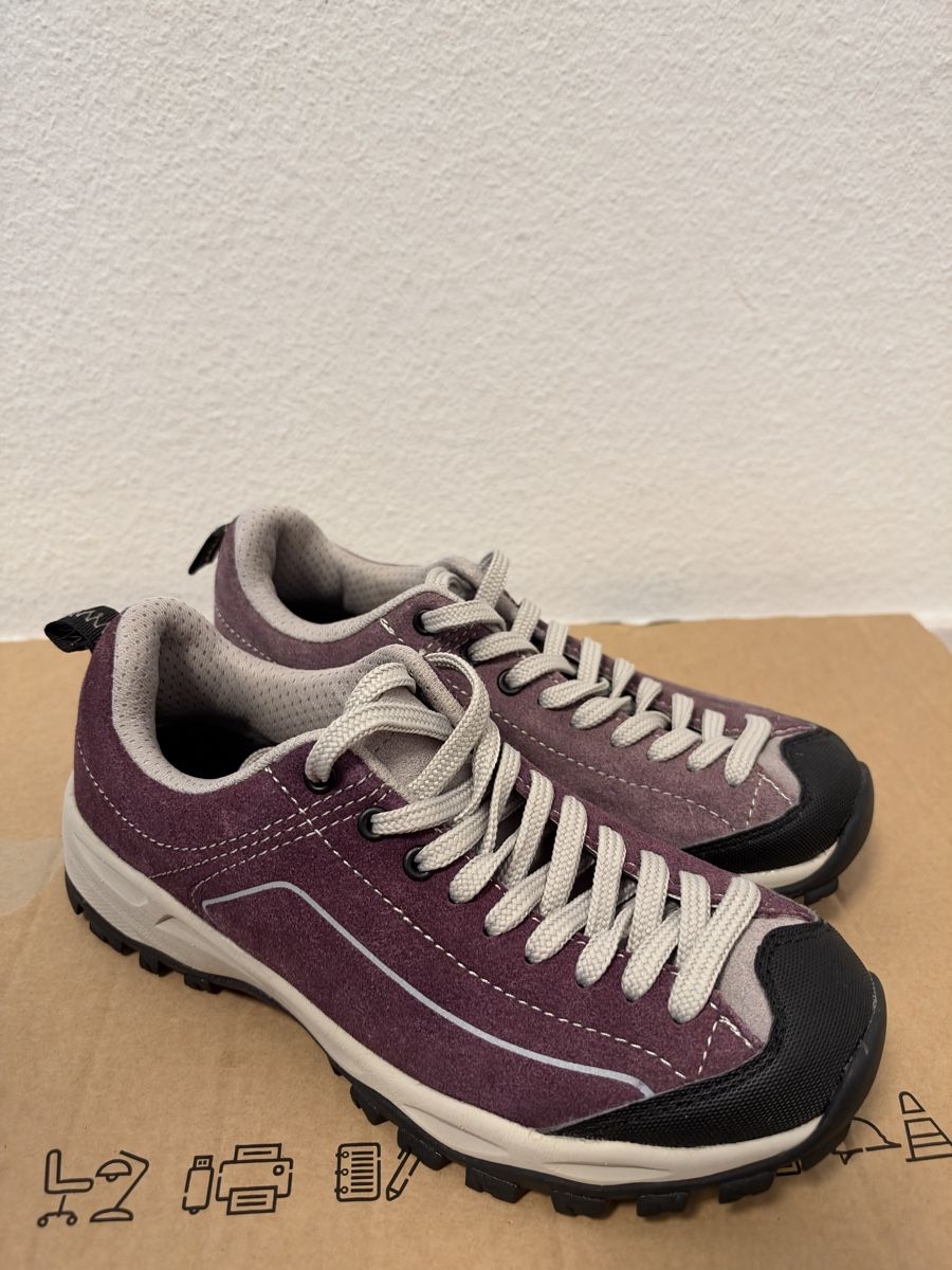 Damenschuhe: Wanderschuhe lila Grösse 36 Gebraucht!! – Gebraucht aus Liebefeld von im23ph 1