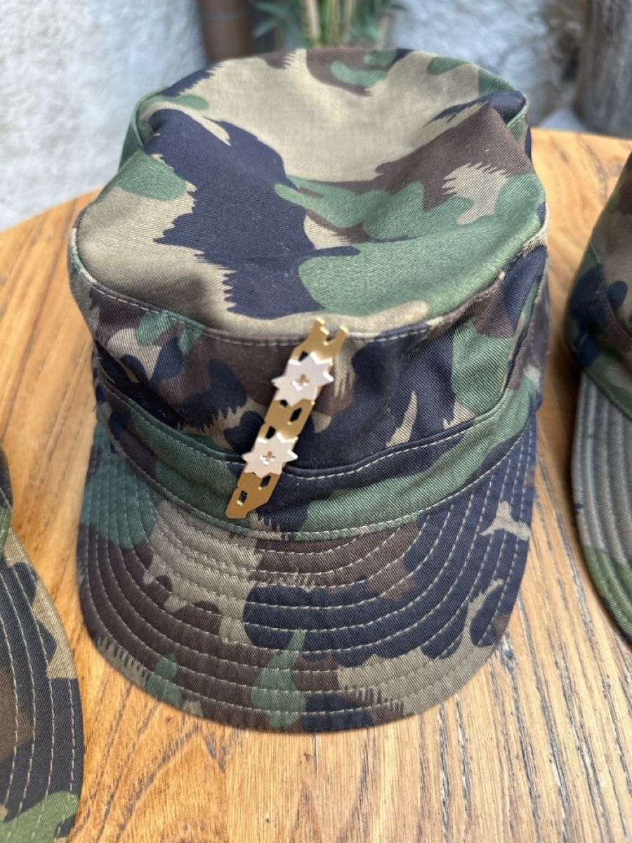 Armée suisse Chapeaux, bonnets & casquettes: Armee top !! – D'occasion à Morbio Inferiore par Ecod 2