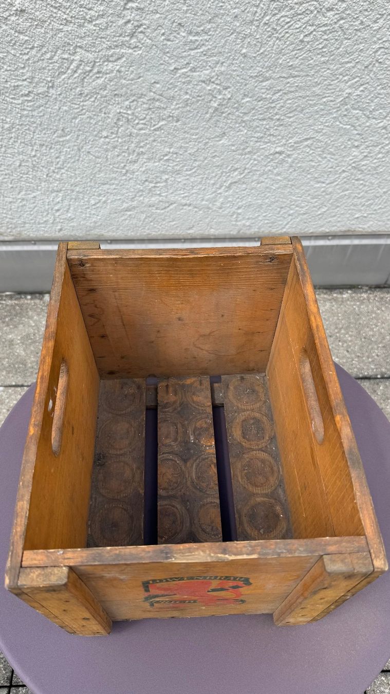 Articoli in legno: Original Löwenbräu Bierharass aus Holz – Usato da Fällanden venduto da Escheli 2