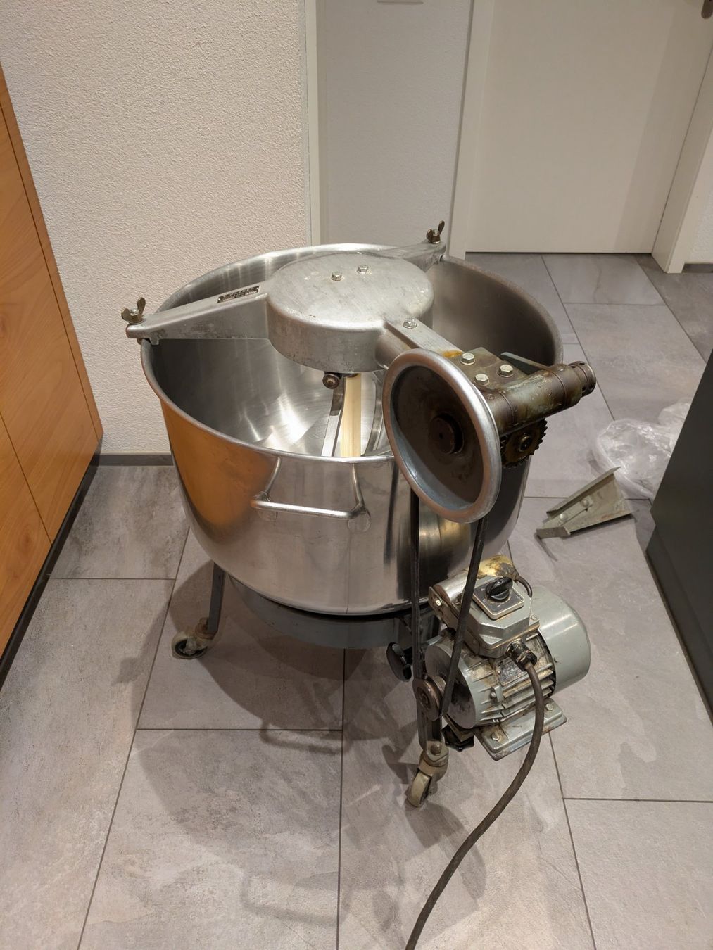 Elettrodomestici da cucina: Knetmaschine – Usato da Affoltern am Albis venduto da Wisel80