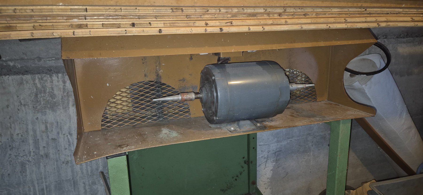 Tutte le macchine: Machine a  polir avec table et aspiration – Usato da Grandson venduto da rjo_5t5p 2