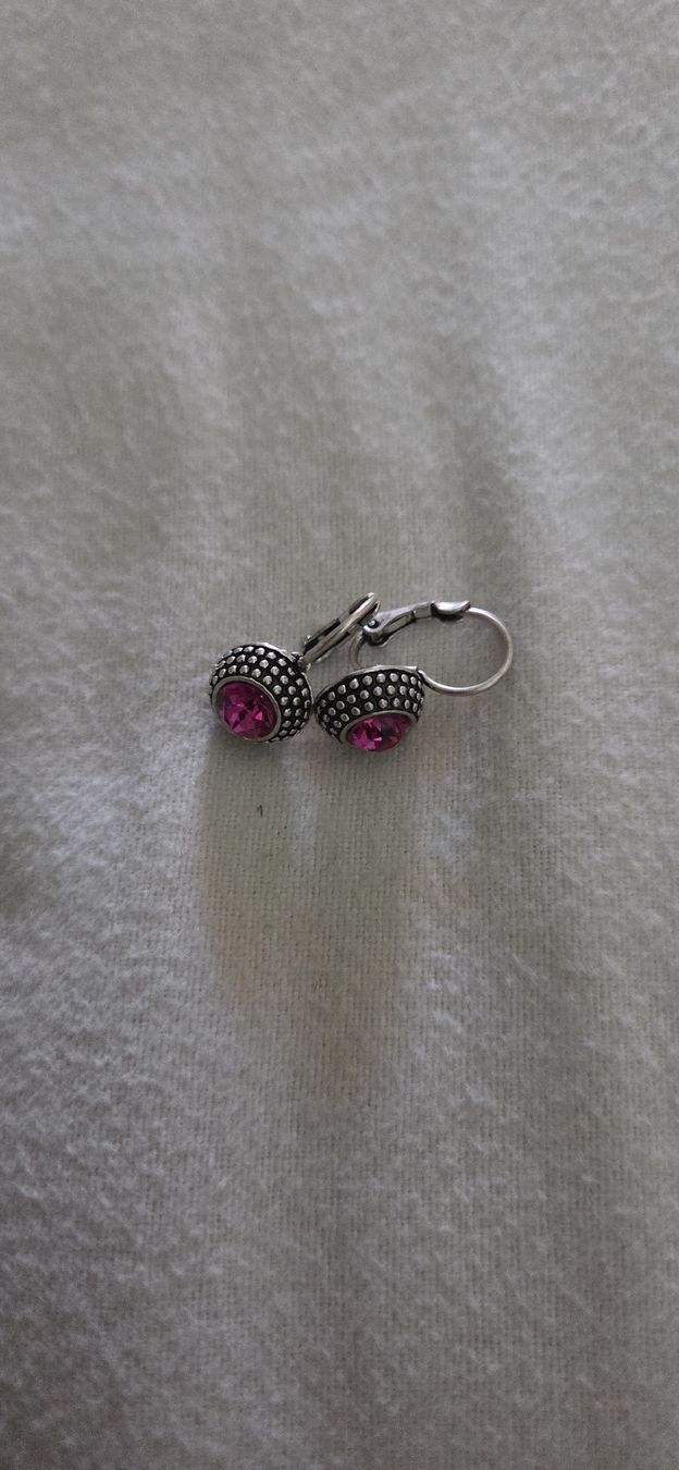 Boucles d'oreille: Mehrere Ohrringe – D'occasion à Widen par rachellanz 3