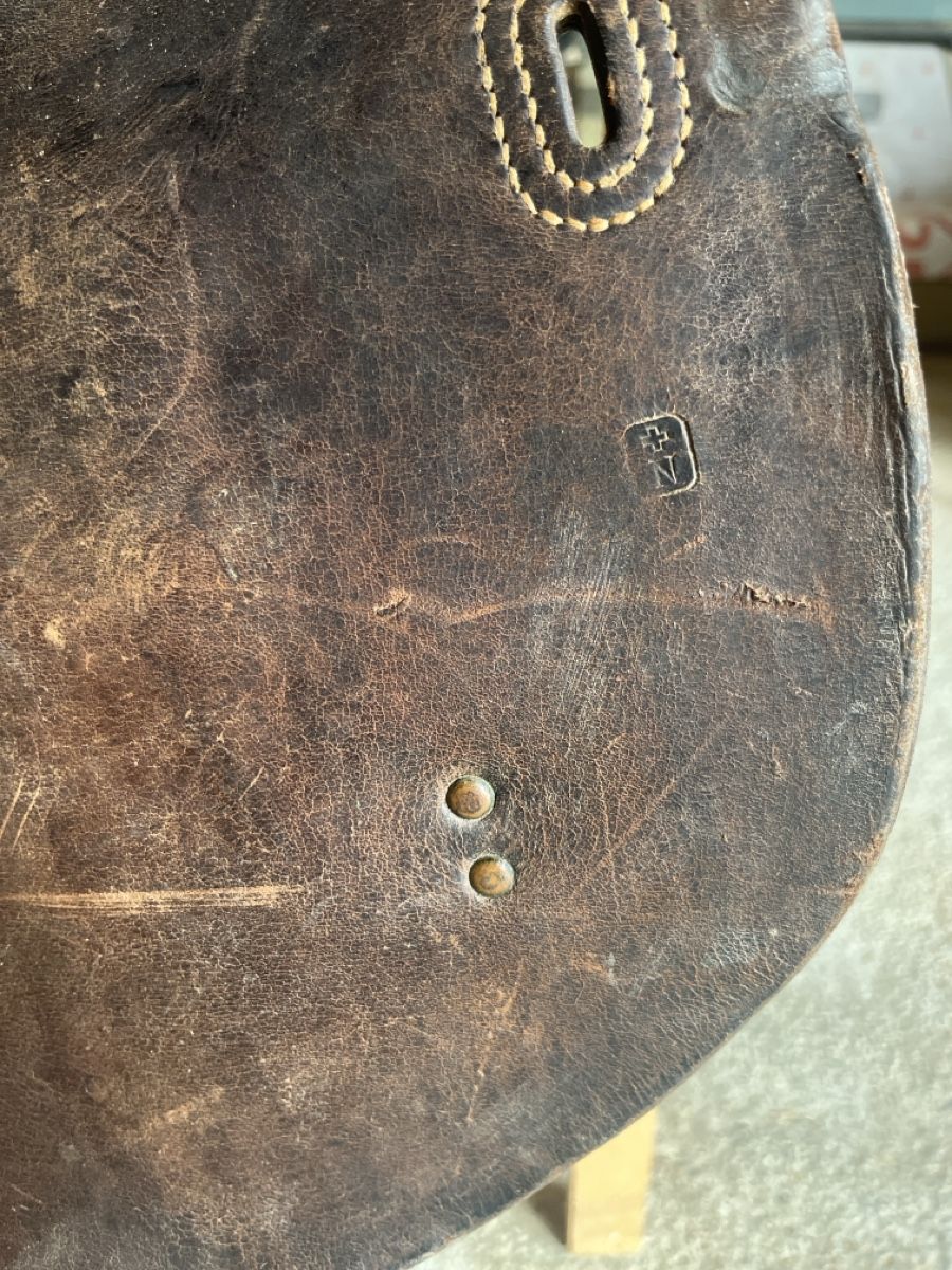 Selle & Accessori: 2 Alte Sättel – Difettoso da Oberwil i. S. venduto da sam95s 3