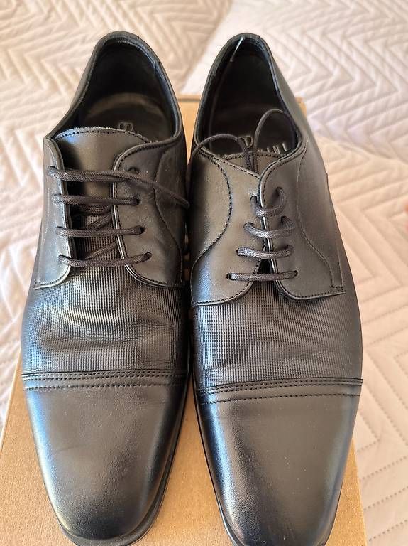 Chaussures hommes: Chaussures t.41 – D'occasion à Schmitten FR par MmeCruz