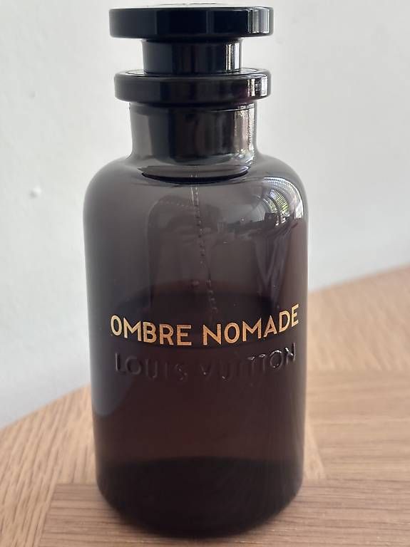 Louis Vuitton Parfum & Eau de Toilette: Louis Vuitton - Ombre Nomade (100ml) – Gebraucht aus Aarau Rohr von NoFa1605