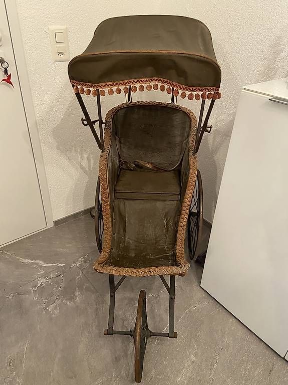Poussette: Antiker Kinderwagen – D'occasion à Affoltern am Albis par Sevixxl 4