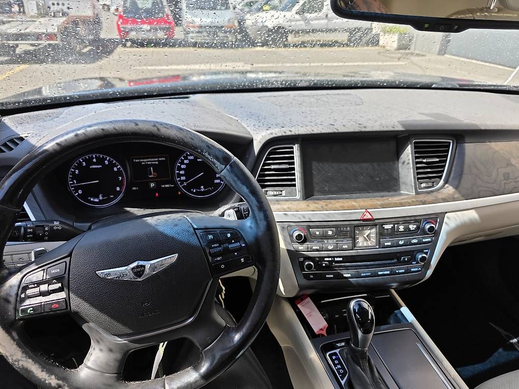 Automobili: Hyundai Genesis 3.8 V6  Full Optional – Usato da Cadenazzo venduto da LuismacchineSagl 5